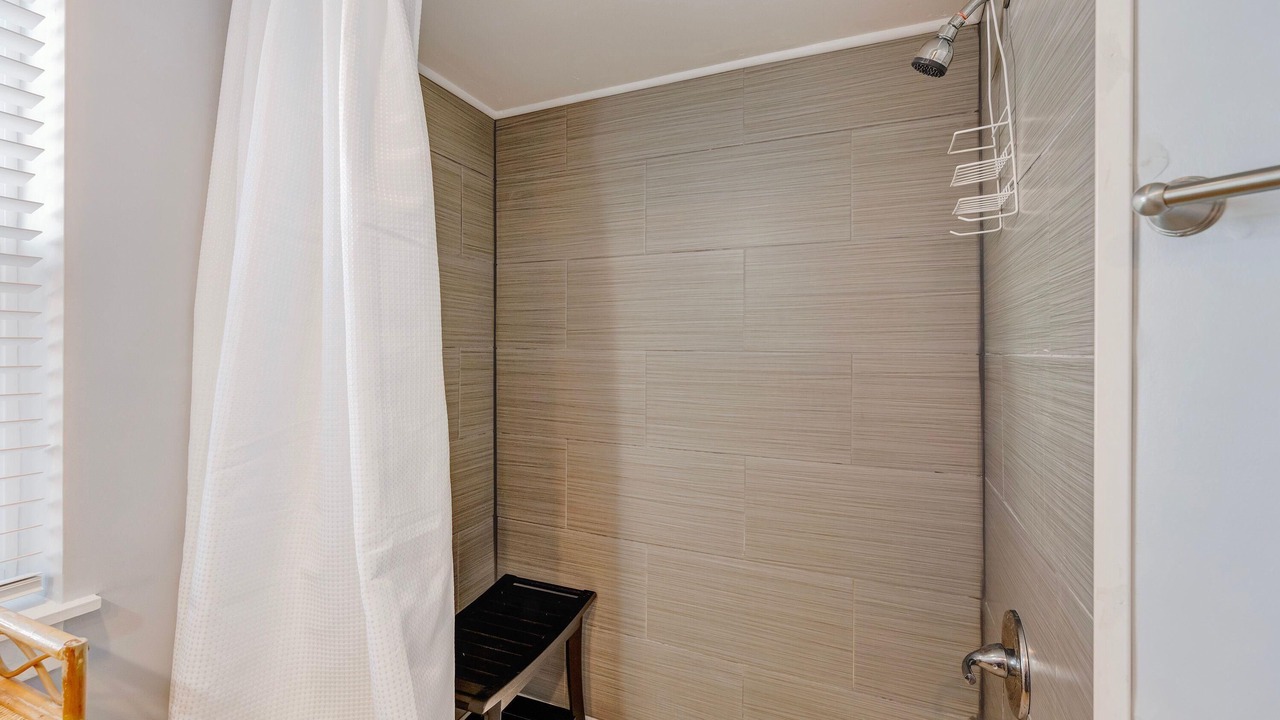 Photo of Bathroom in Oceanmarsh Subdivision