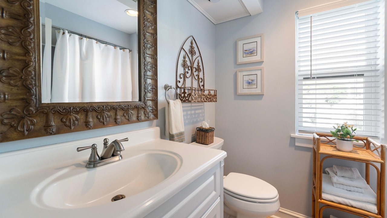 Photo of Bathroom in Oceanmarsh Subdivision