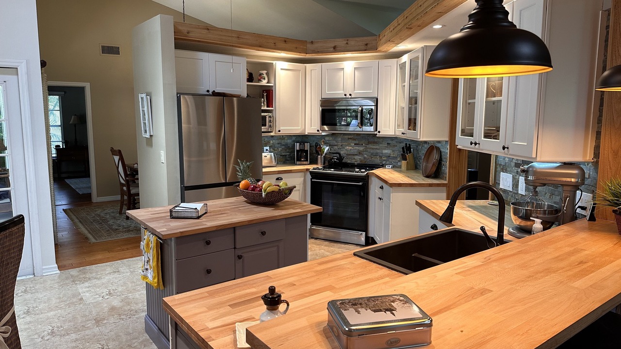 Photo of Kitchen in Palm River Estates