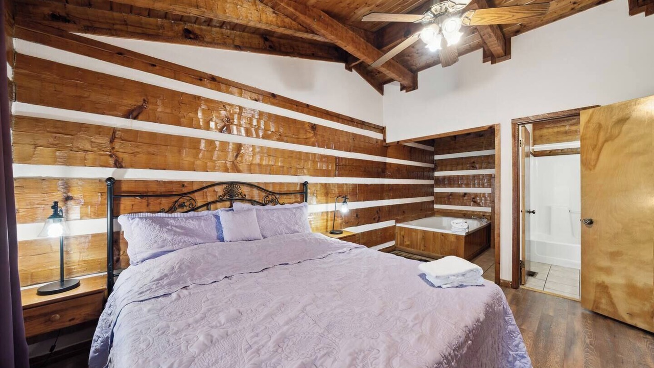 Photo of Bedroom in Gatlinburg