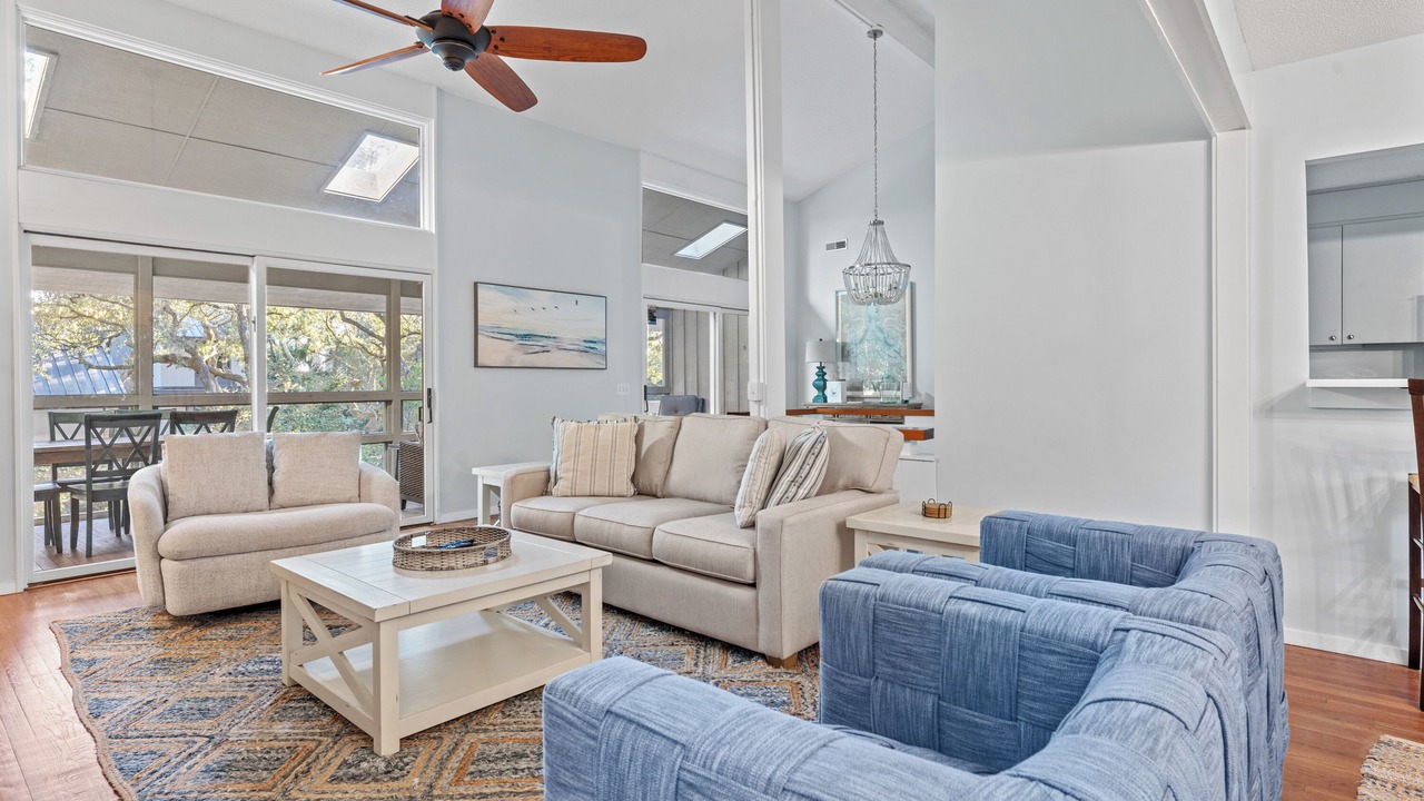 Photo of Livingroom in Oceanside