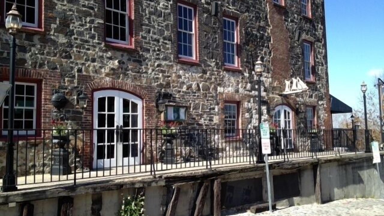 Photo of Others in Historic District - North