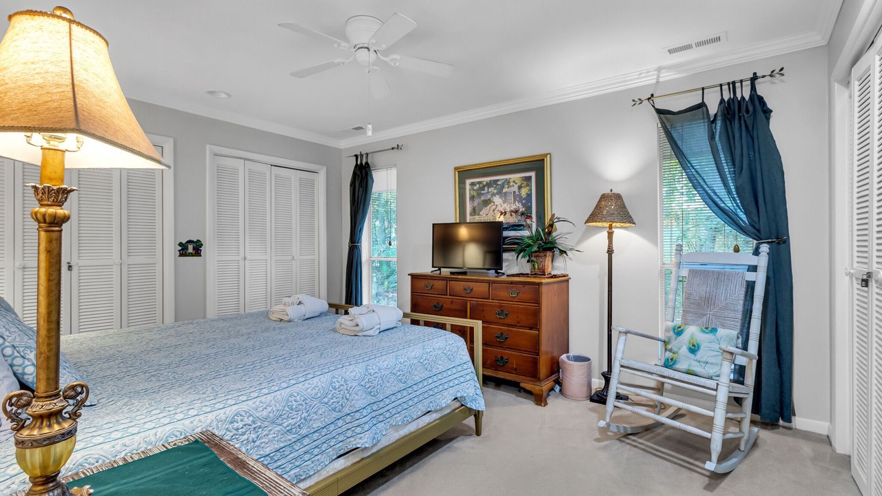 Photo of Bedroom in North Forest Beach