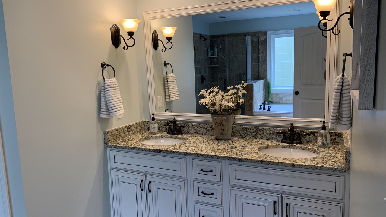 Photo of Bathroom in Riverwood Plantation