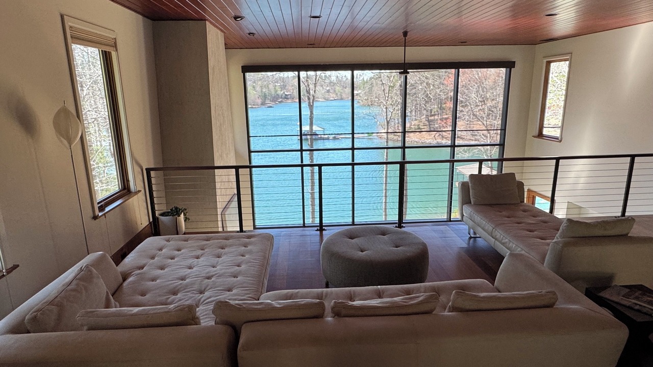 Photo of Livingroom in Sunset