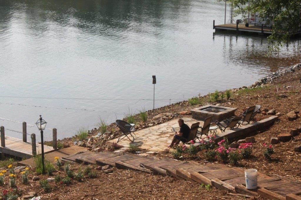 Photo of Outdoor in Seneca
