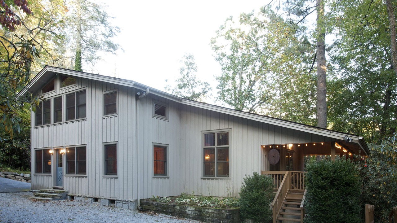 Photo of Outdoor in Highlands Hills