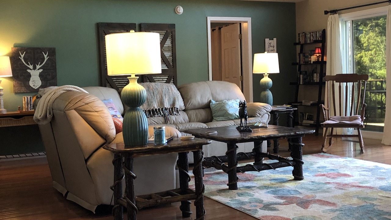 Photo of Others in Sapphire