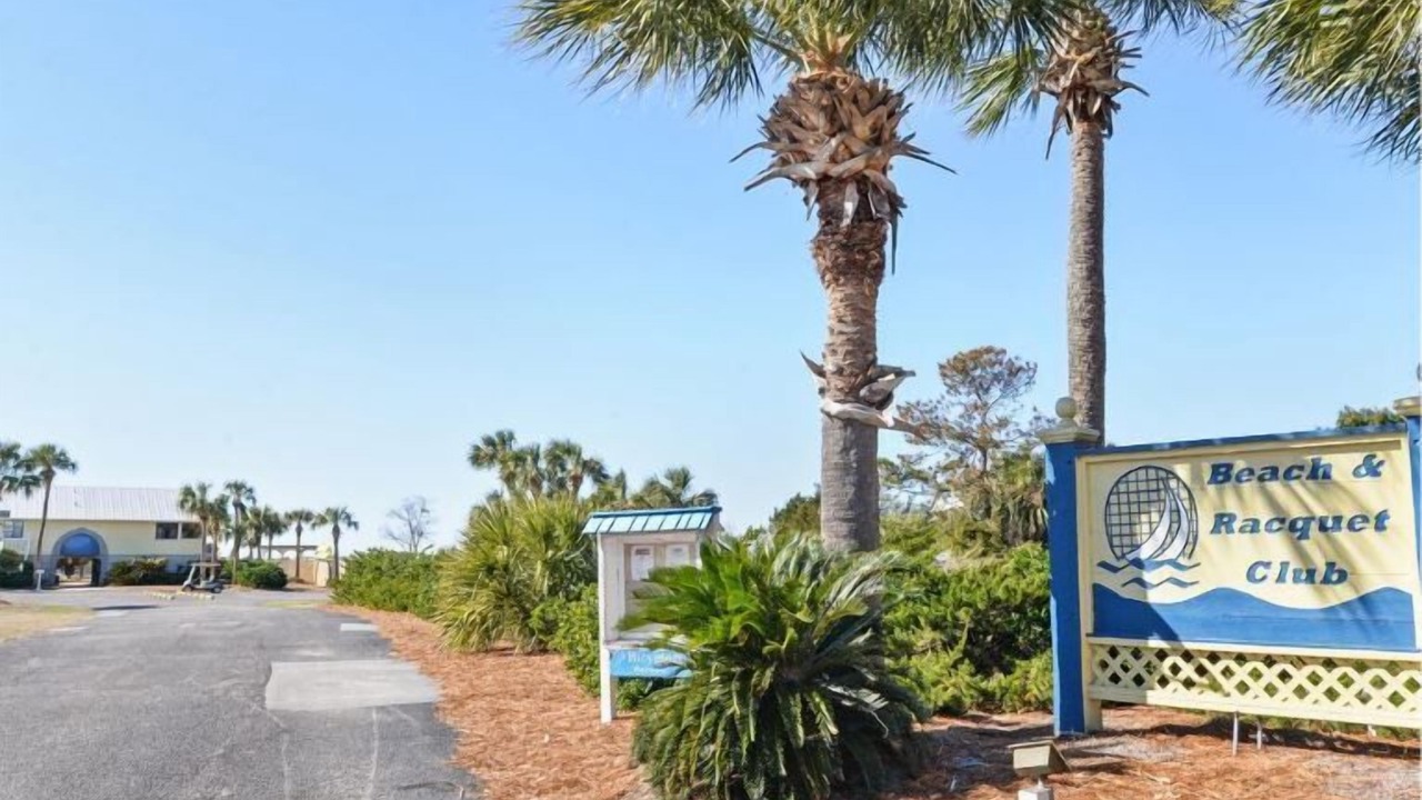 Photo of Others in Oceanmarsh Subdivision