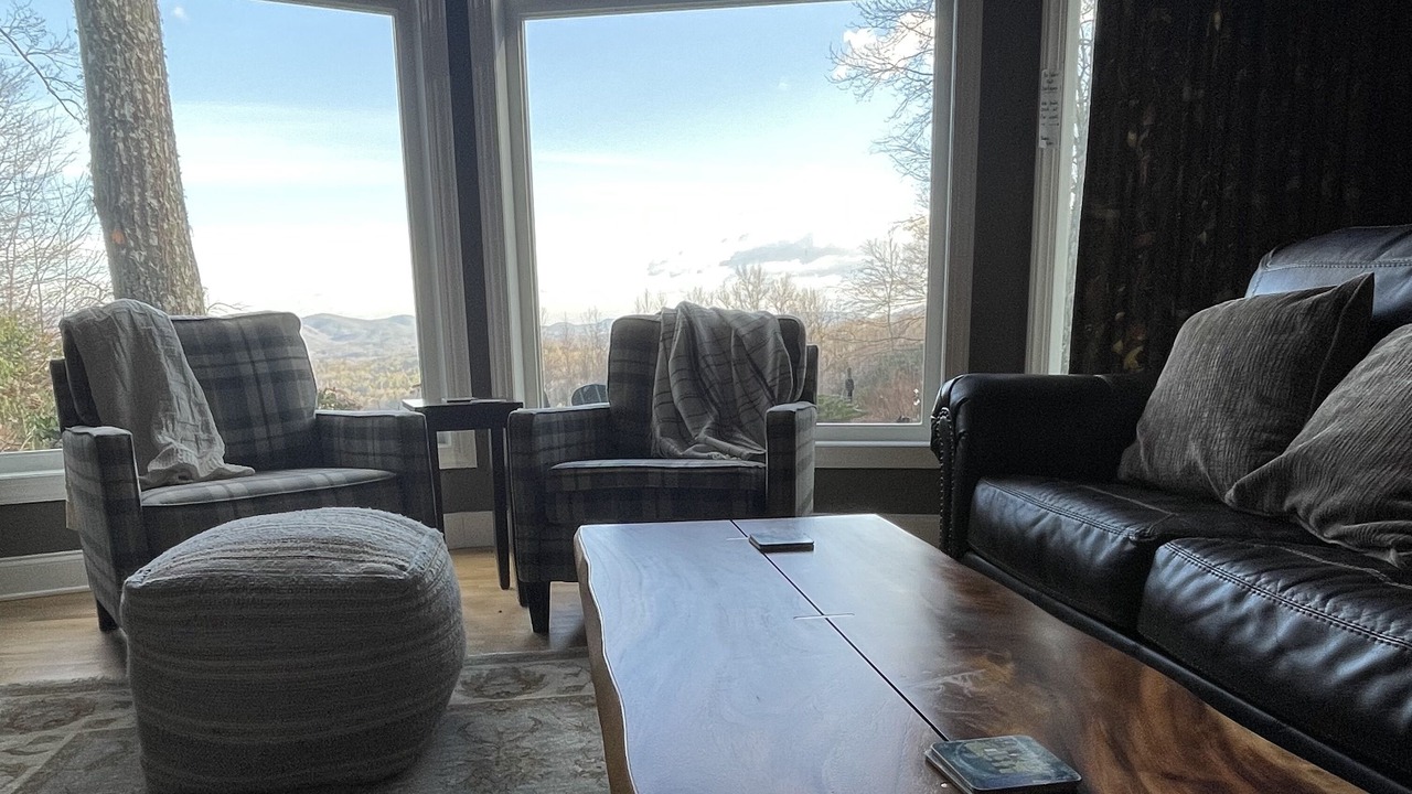 Photo of Livingroom in Brevard