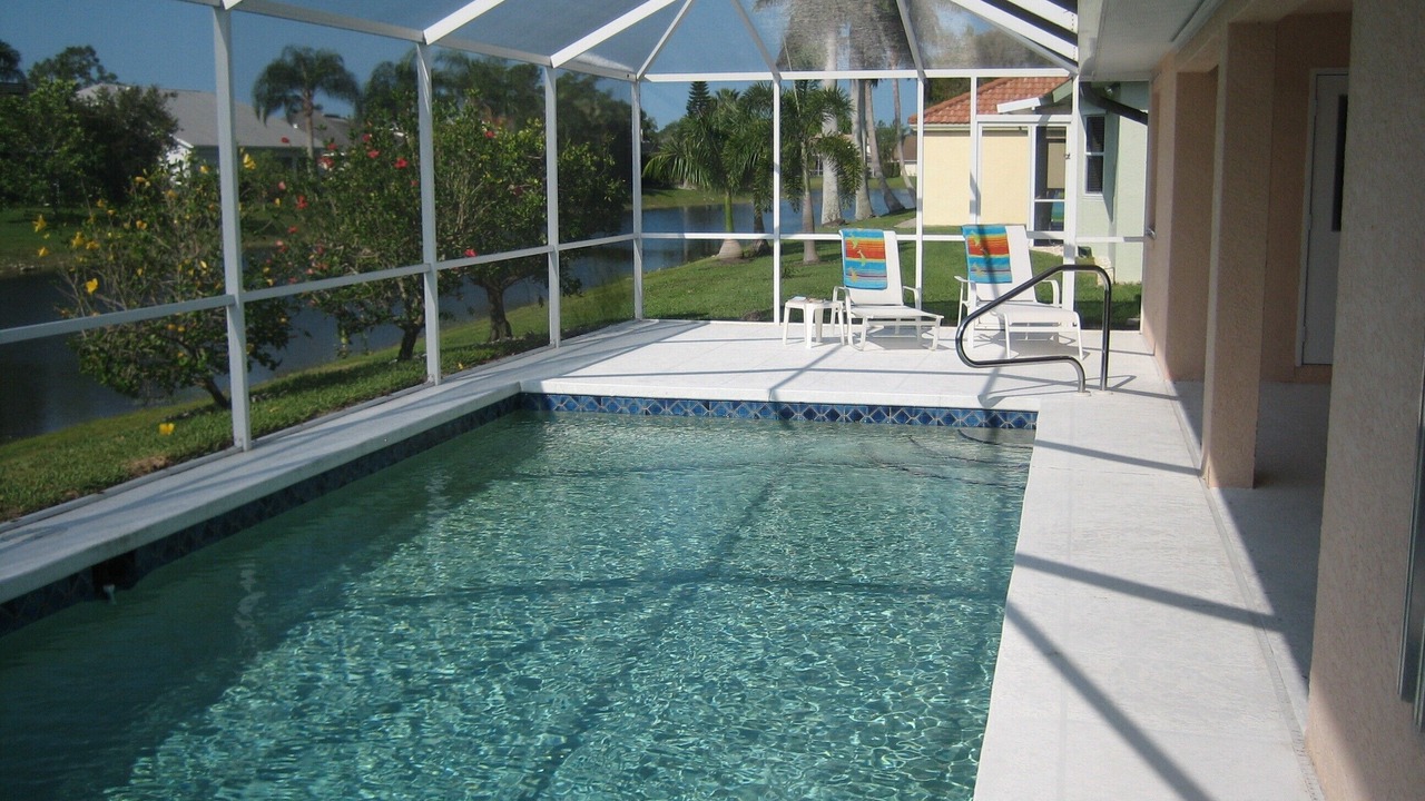 Photo of Outdoor in Crown Pointe