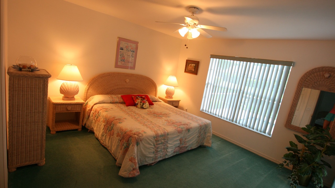 Photo of Bedroom in Crown Pointe