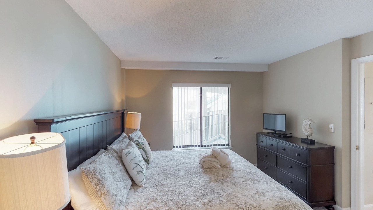 Photo of Bedroom in Folly Field