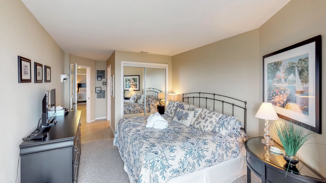 Photo of Bedroom in Folly Field