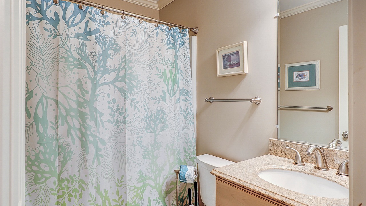 Photo of Bathroom in Folly Field