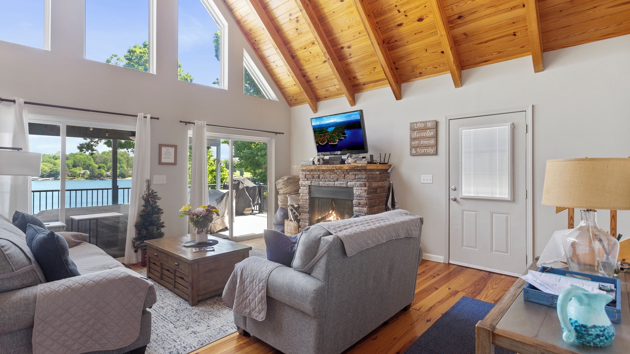 Photo of Livingroom in Seneca
