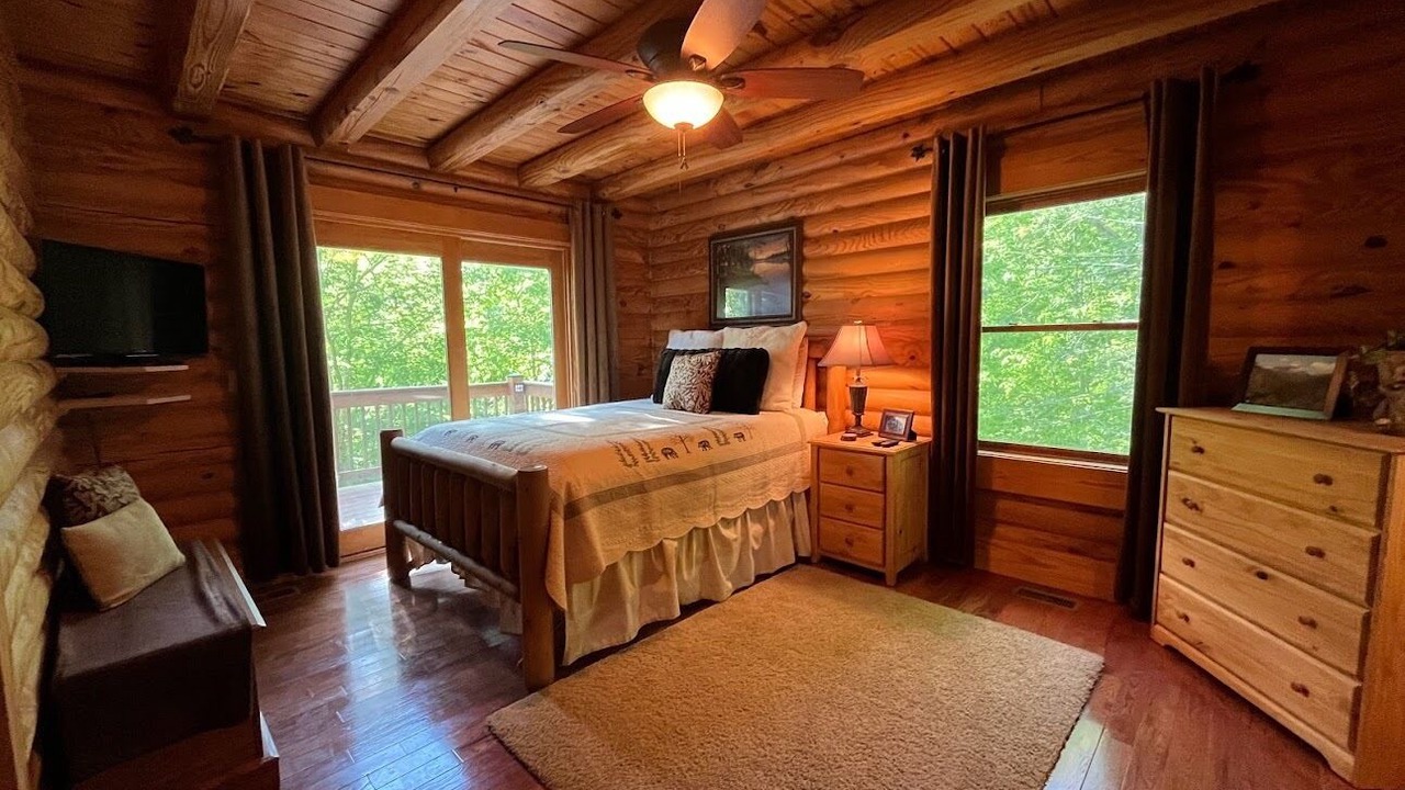 Photo of Bedroom in Sunset