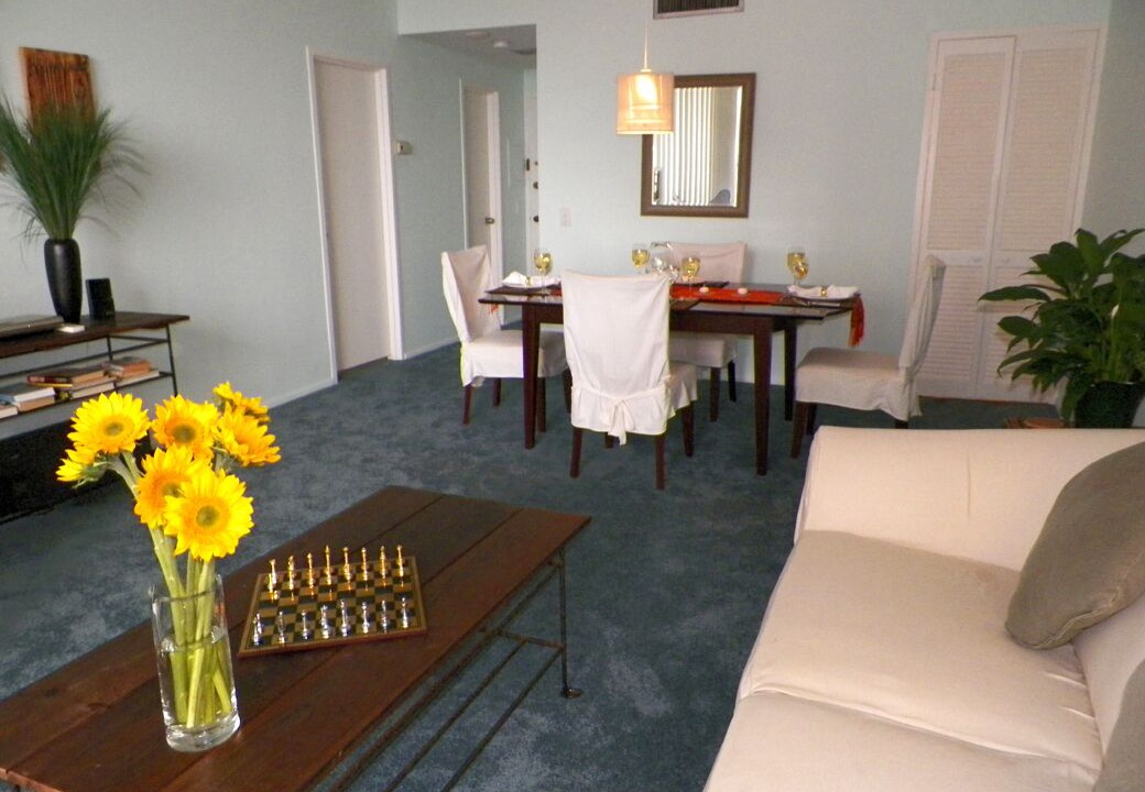 Photo of Livingroom in Hollywood South Central Beach