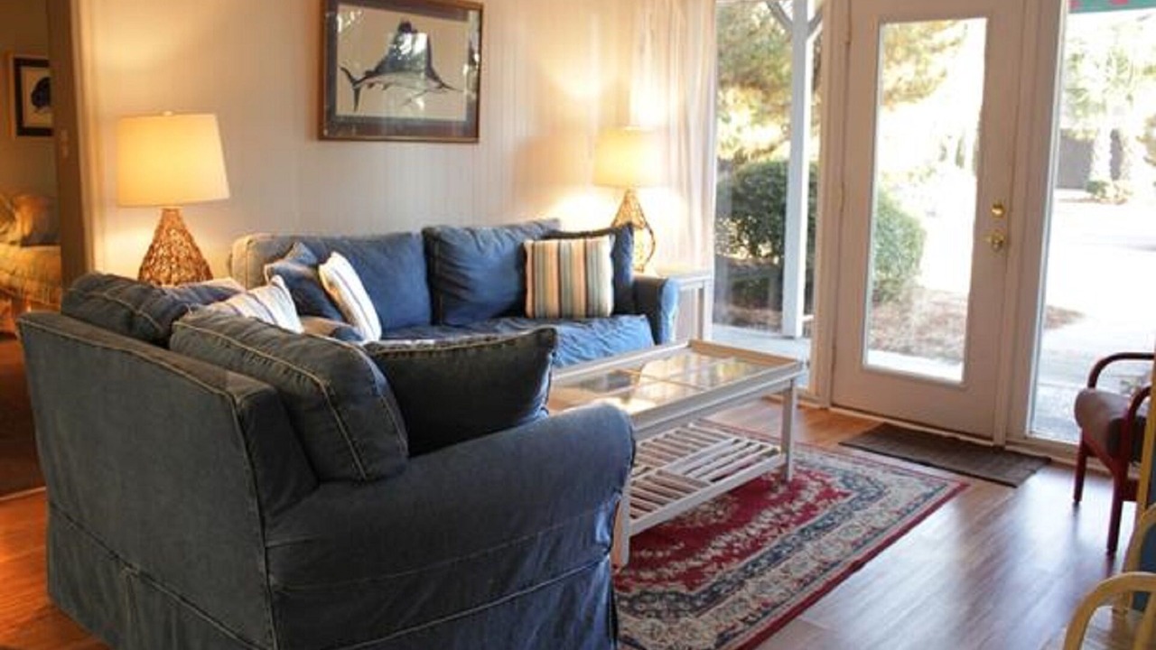 Photo of Livingroom in Long Bay Estates