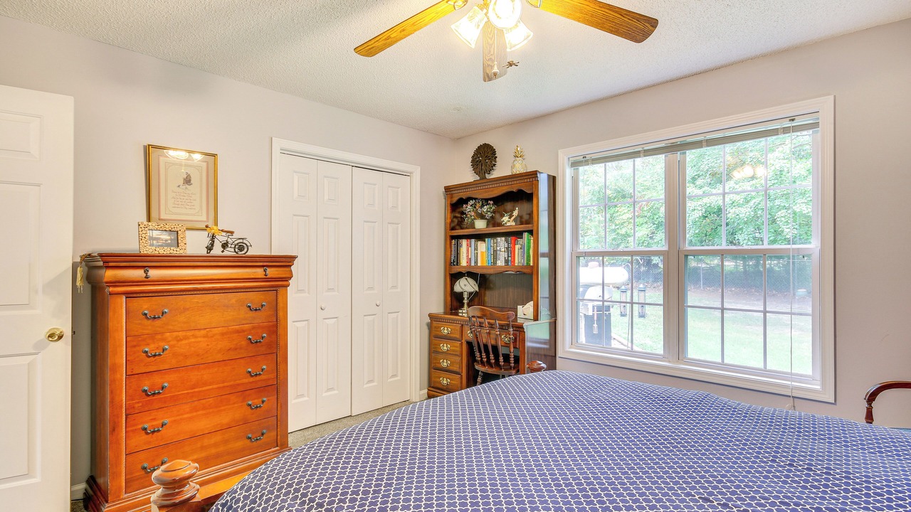 Photo of Bedroom in Chapin