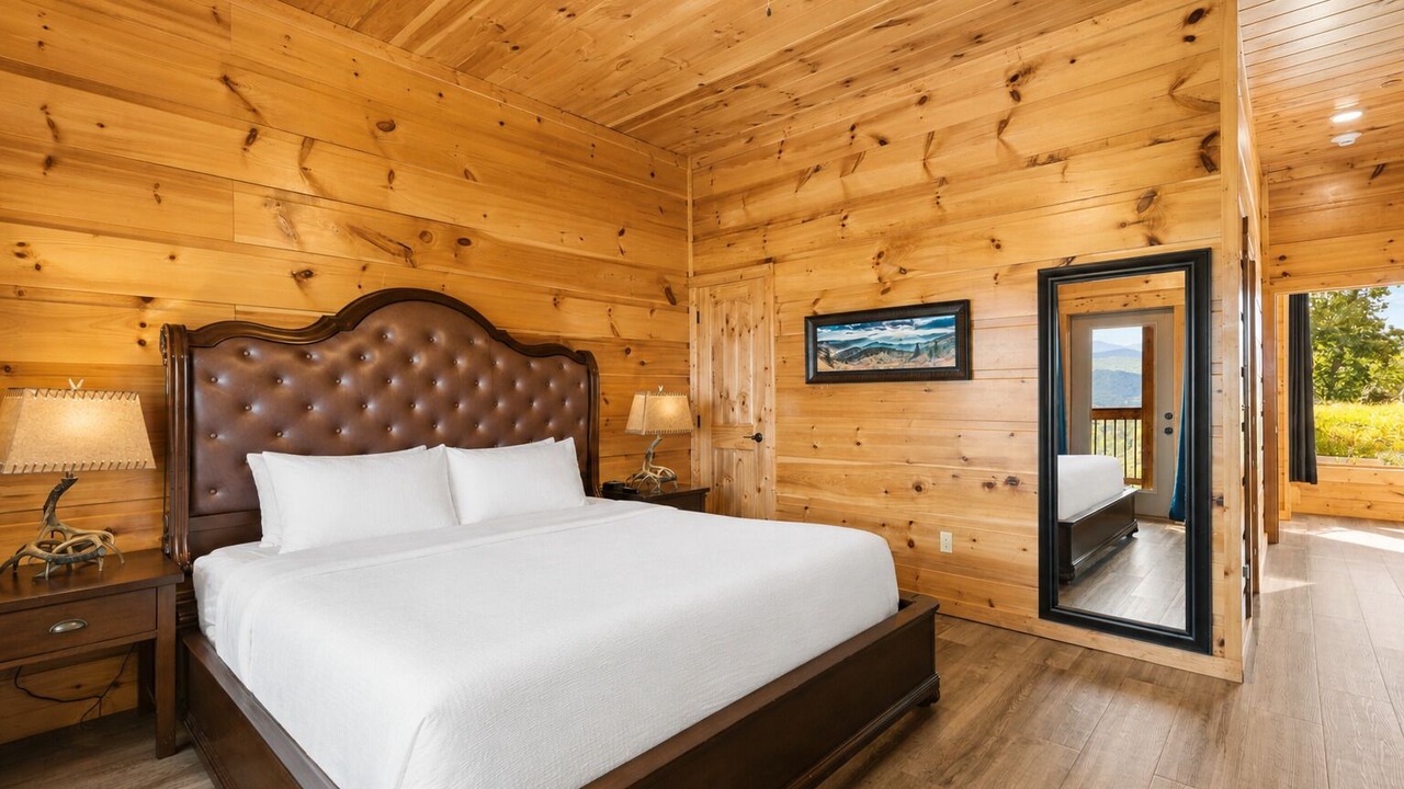 Photo of Bedroom in Pittman Center
