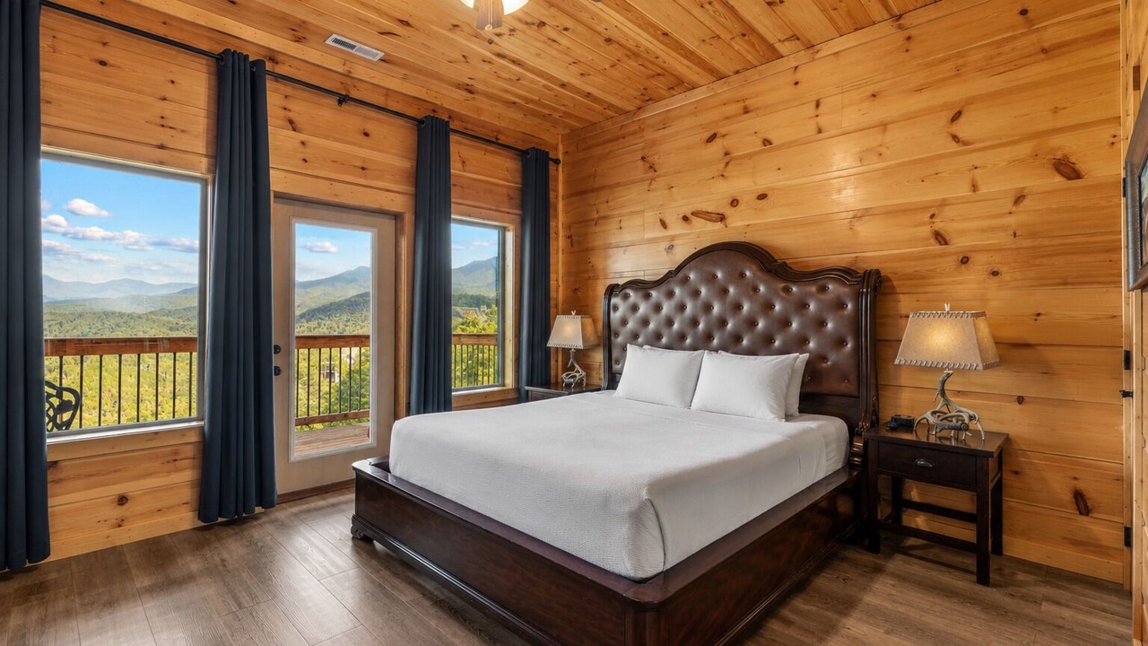 Photo of Bedroom in Pittman Center