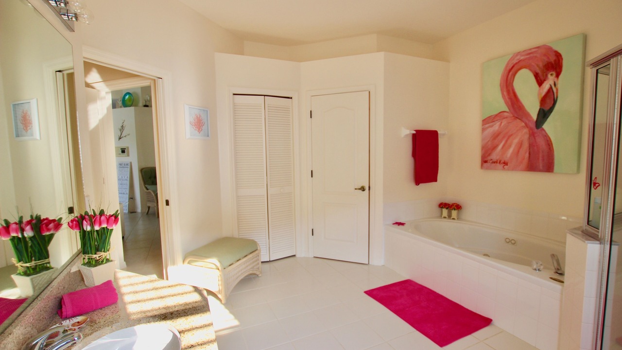 Photo of Bathroom in Falcons Glen