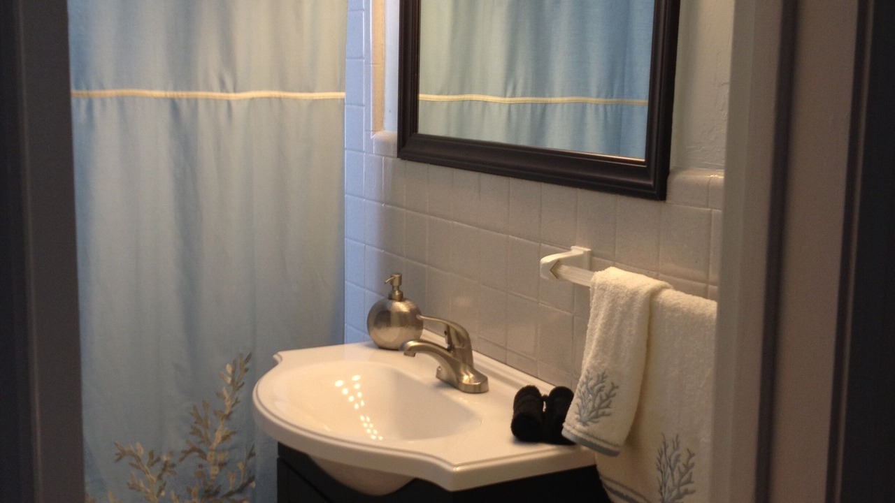 Photo of Bathroom in Treasure Island