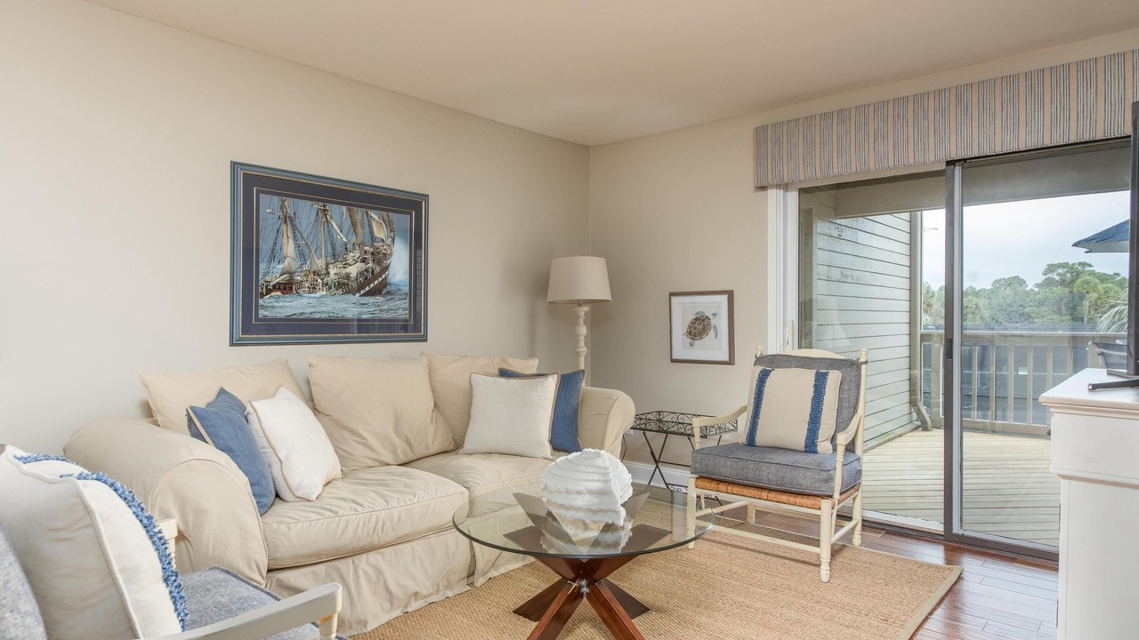Photo of Livingroom in Seabrook Island