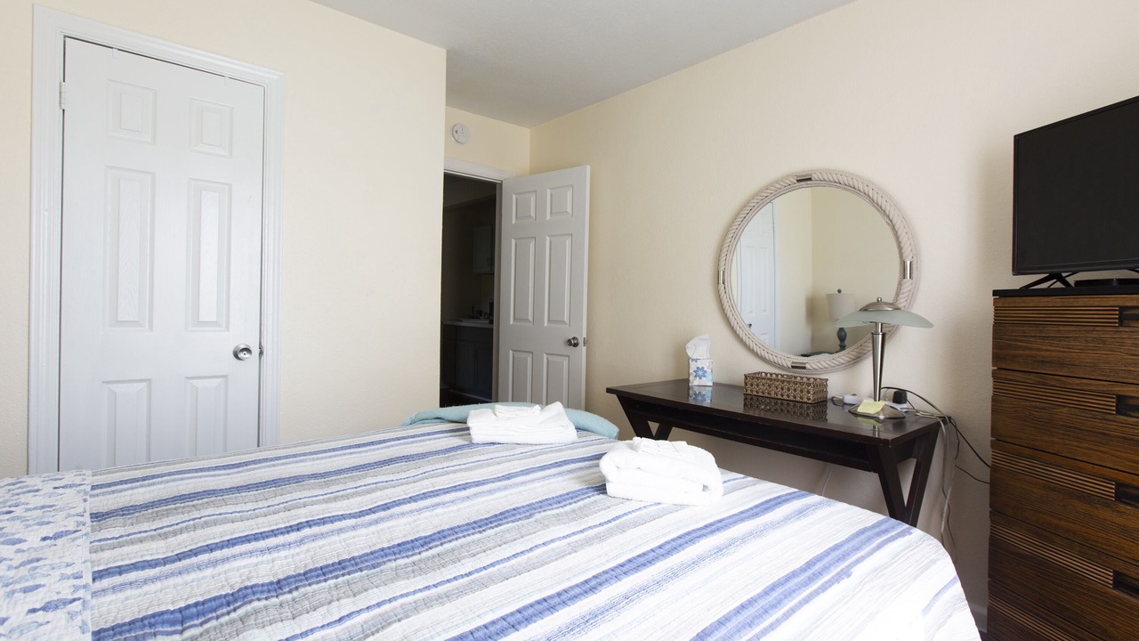 Photo of Bedroom in Mango Groves