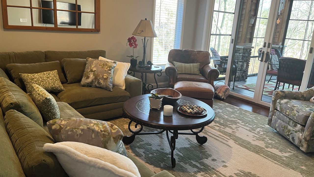 Photo of Livingroom in West Union