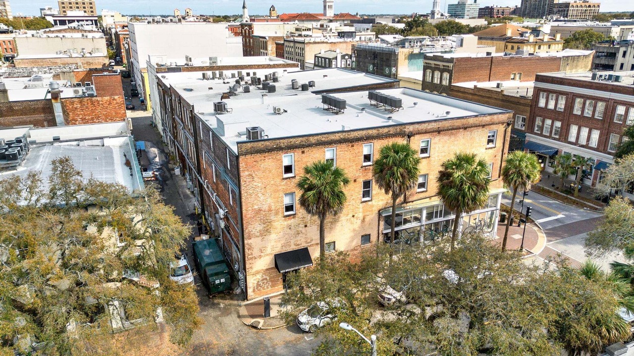 Photo of Outdoor in Historic District - North