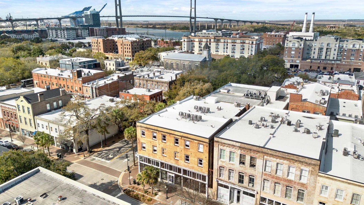 Photo of Outdoor in Historic District - North