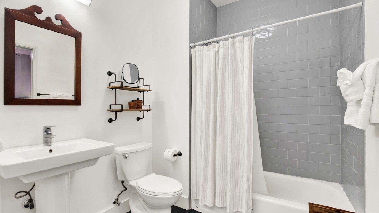 Photo of Bathroom in Historic District - North