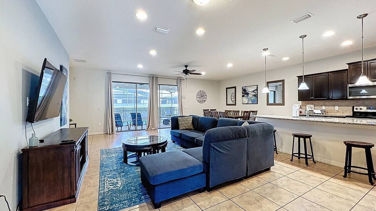 Photo of Livingroom in Four Corners