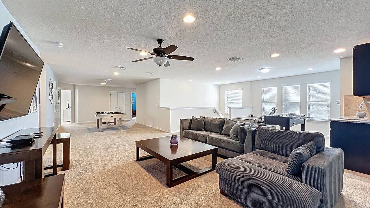 Photo of Livingroom in Four Corners