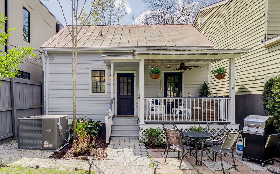 Photo of Outdoor in Savannah Victorian District