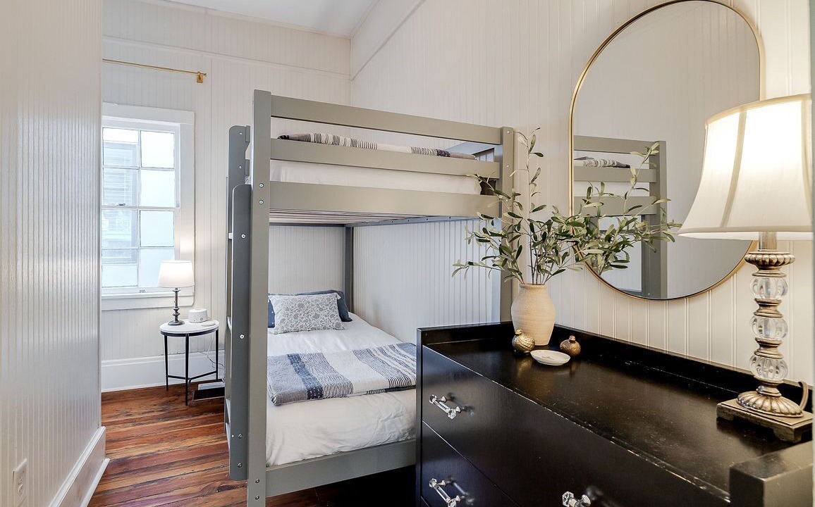 Photo of Bedroom in Savannah Victorian District