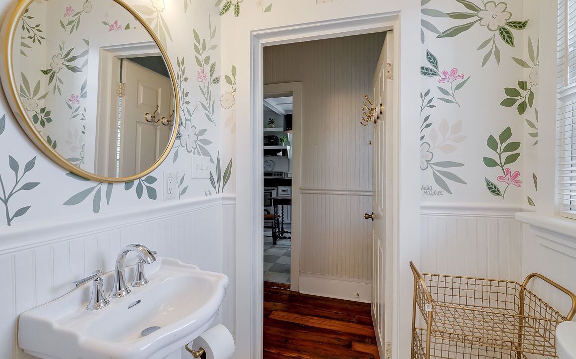Photo of Bathroom in Savannah Victorian District