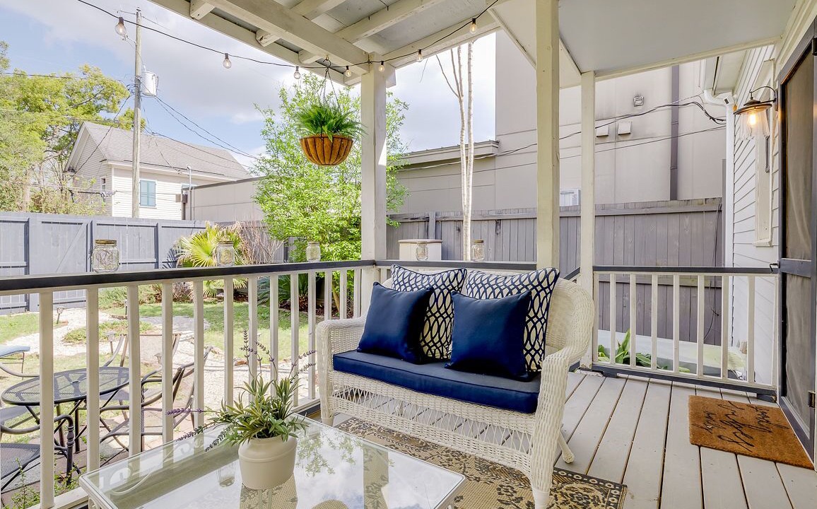 Photo of Patio Balcony in Savannah Victorian District