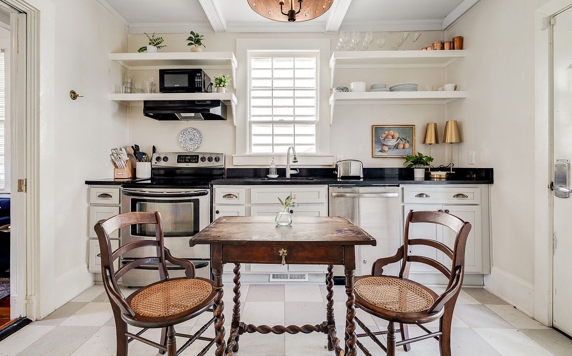 Photo of Kitchen in Savannah Victorian District