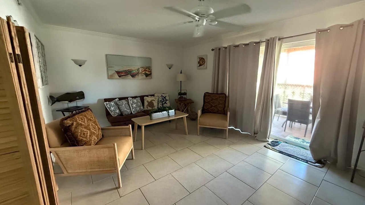 Photo of Livingroom in Bayview
