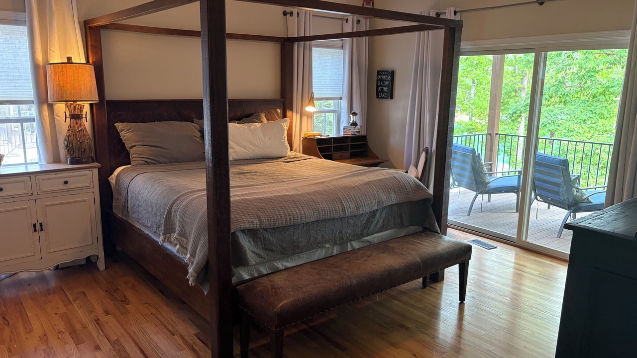 Photo of Bedroom in West Union
