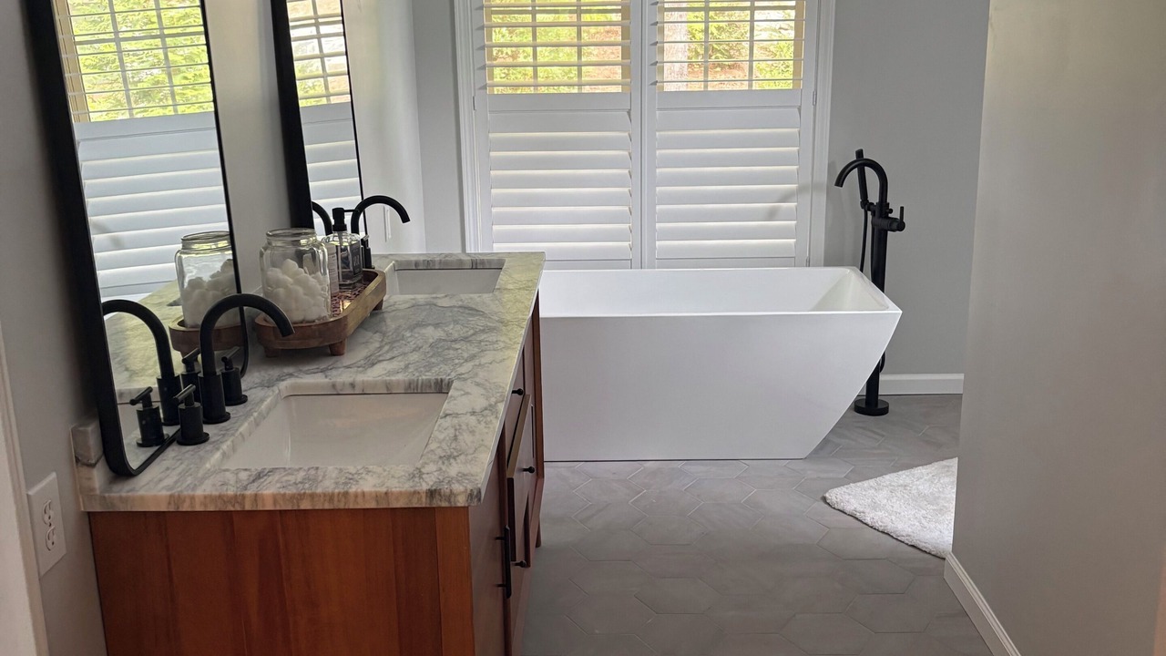Photo of Bathroom in West Union
