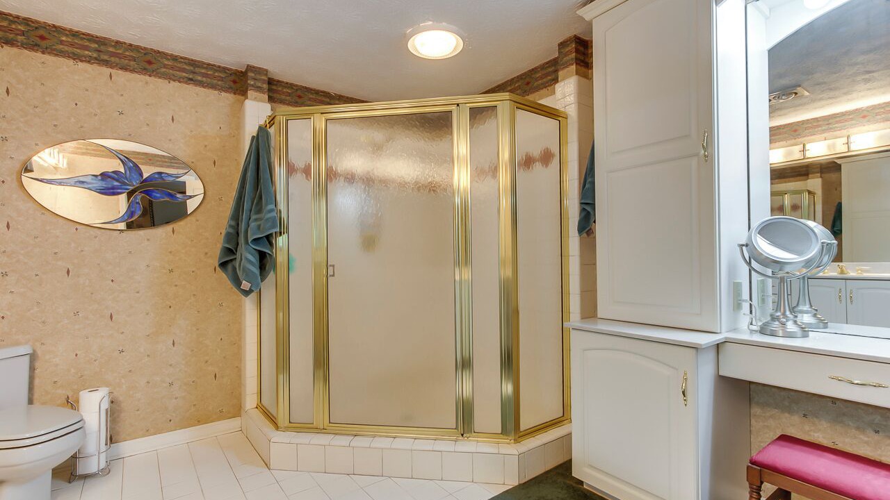 Photo of Bathroom in Seneca
