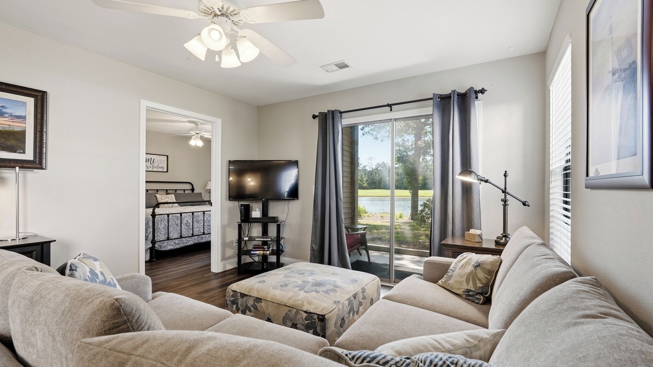 Photo of Livingroom in Pawleys Island
