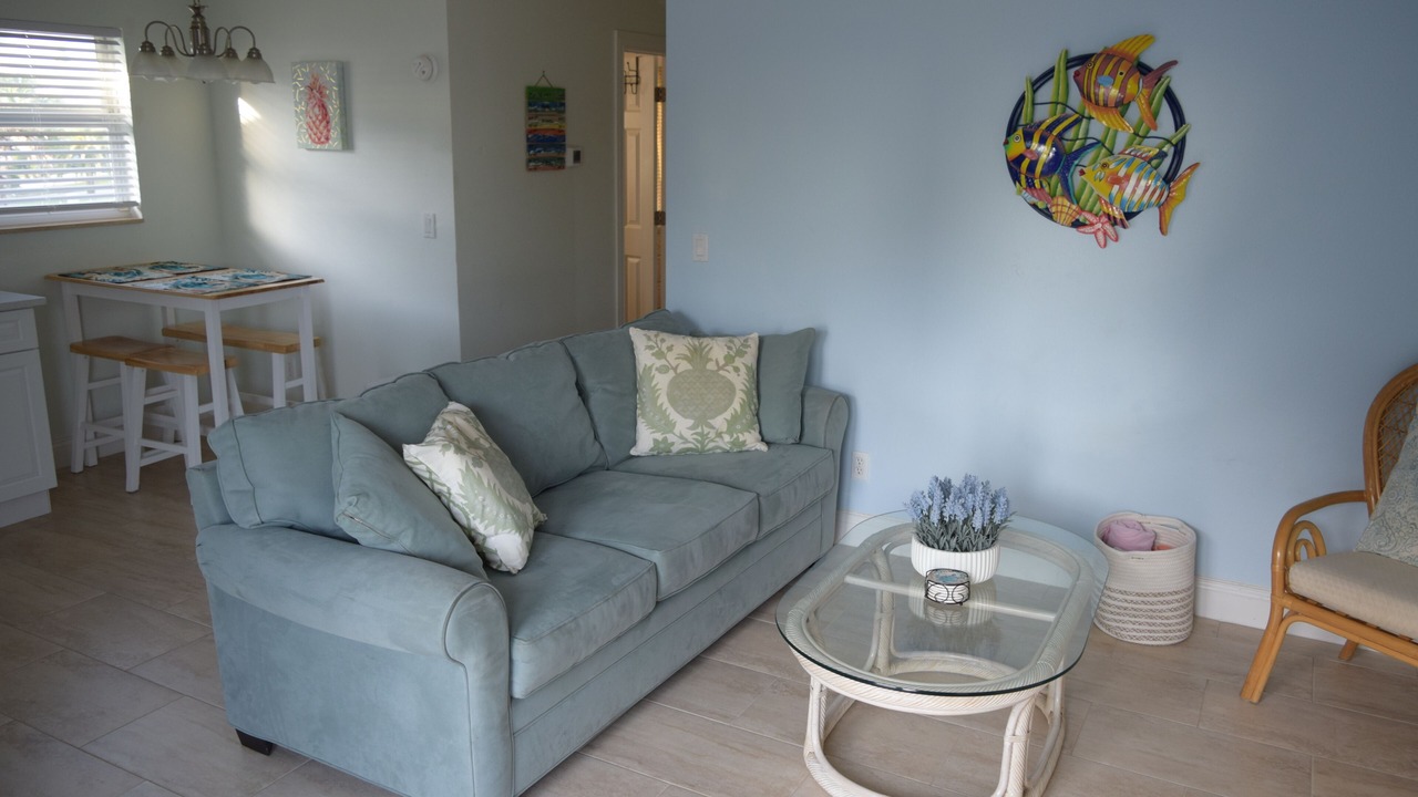 Photo of Livingroom in Floridana Beach