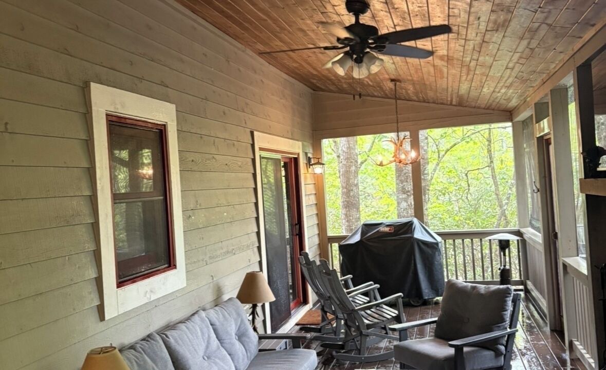 Photo of Patio Balcony in Wildwood Mountain