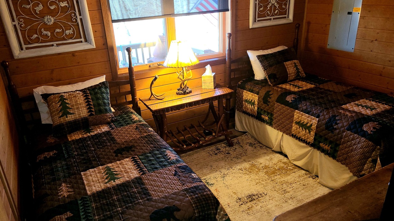Photo of Bedroom in Glenville