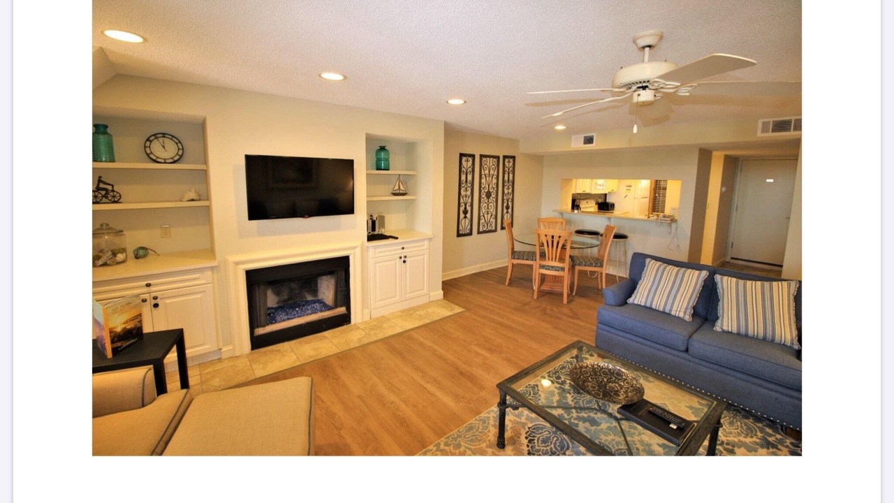 Photo of Livingroom in Shelter Cove